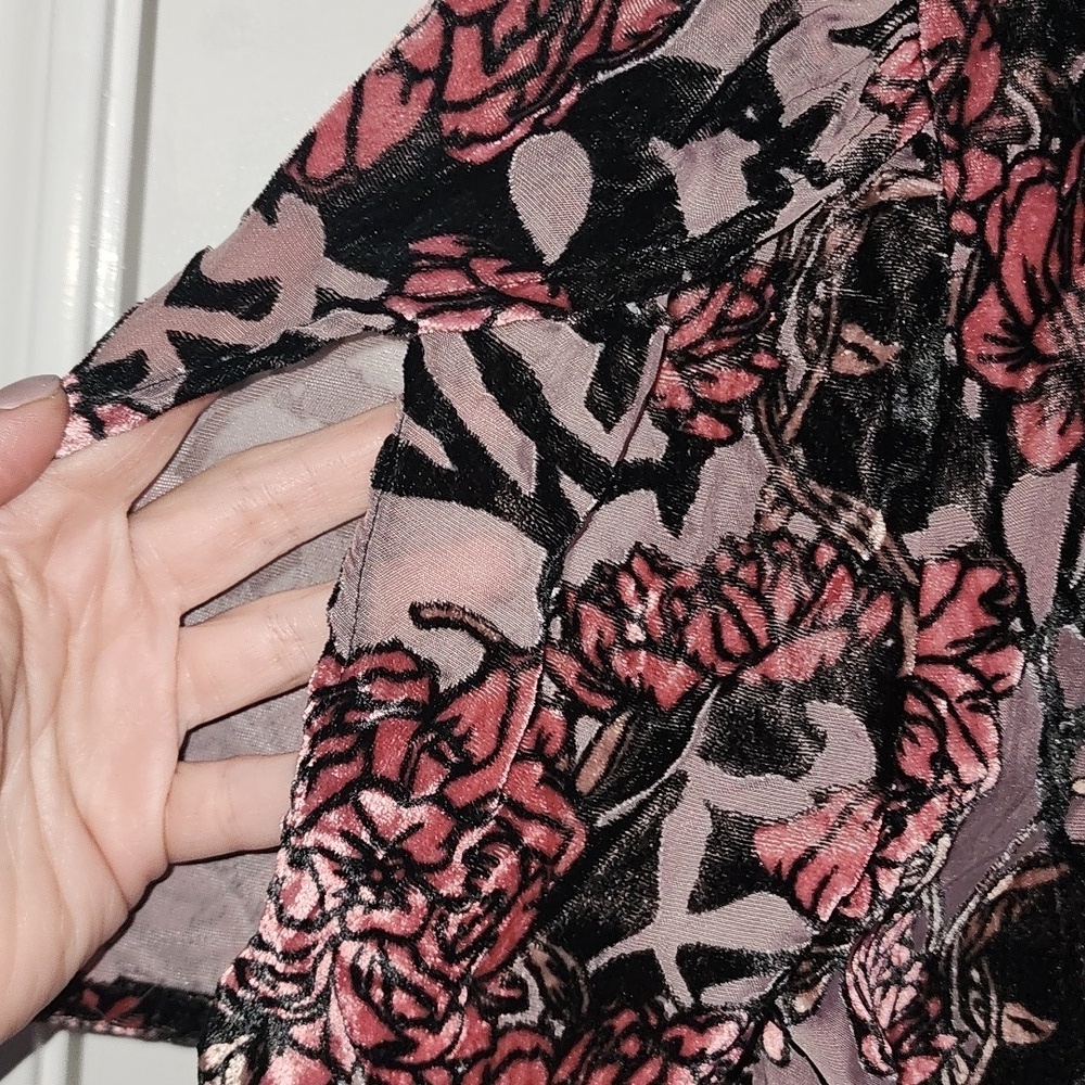 Leith Floral Velvet High Low Dress Size Small​​​ - Picture 11 of 11